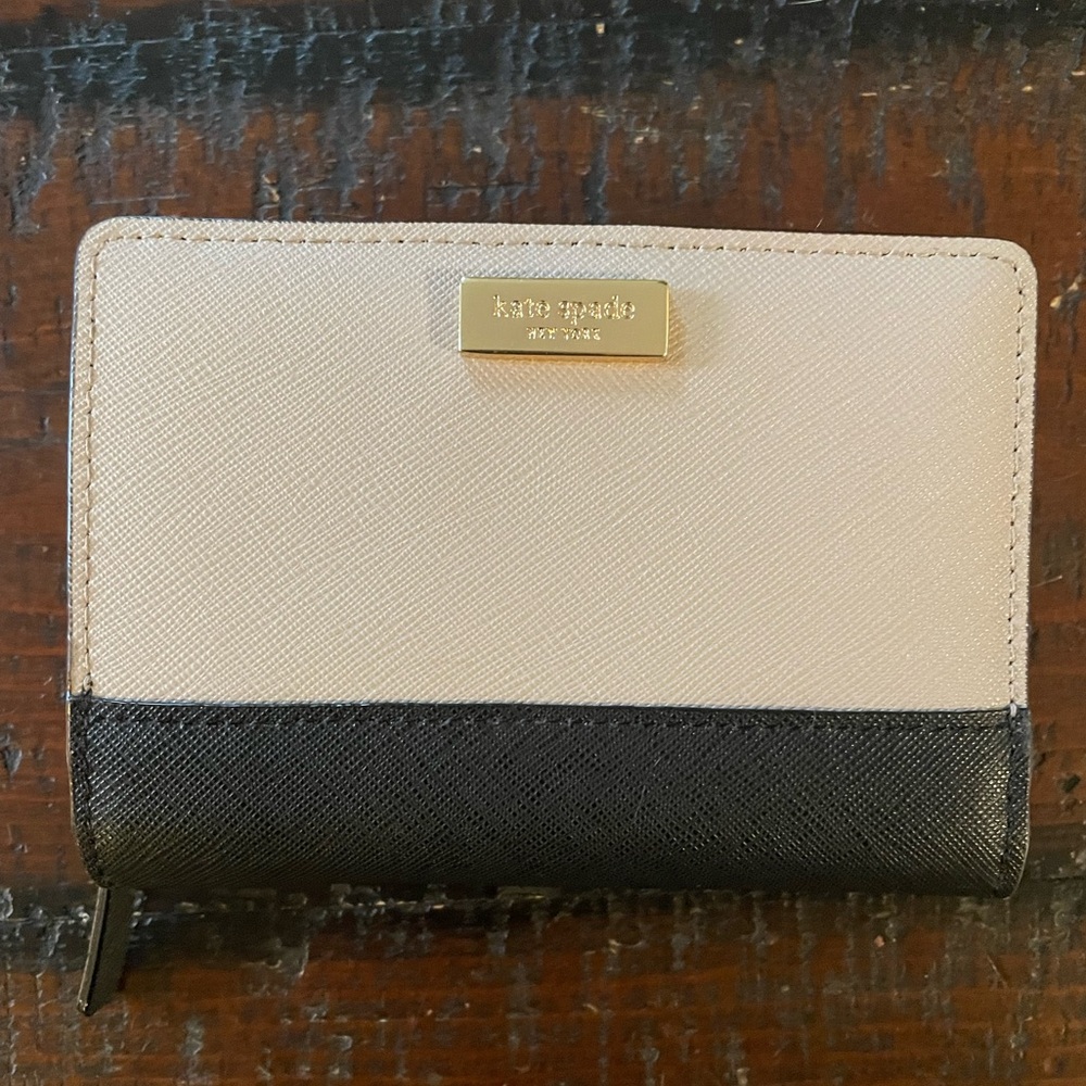 Kate Spade Cara Newberry Lane color block two tone saffiano leather wallet NWOT~